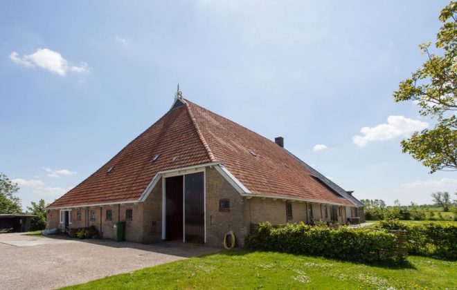 renovatie_dak_boerderij_na_achter