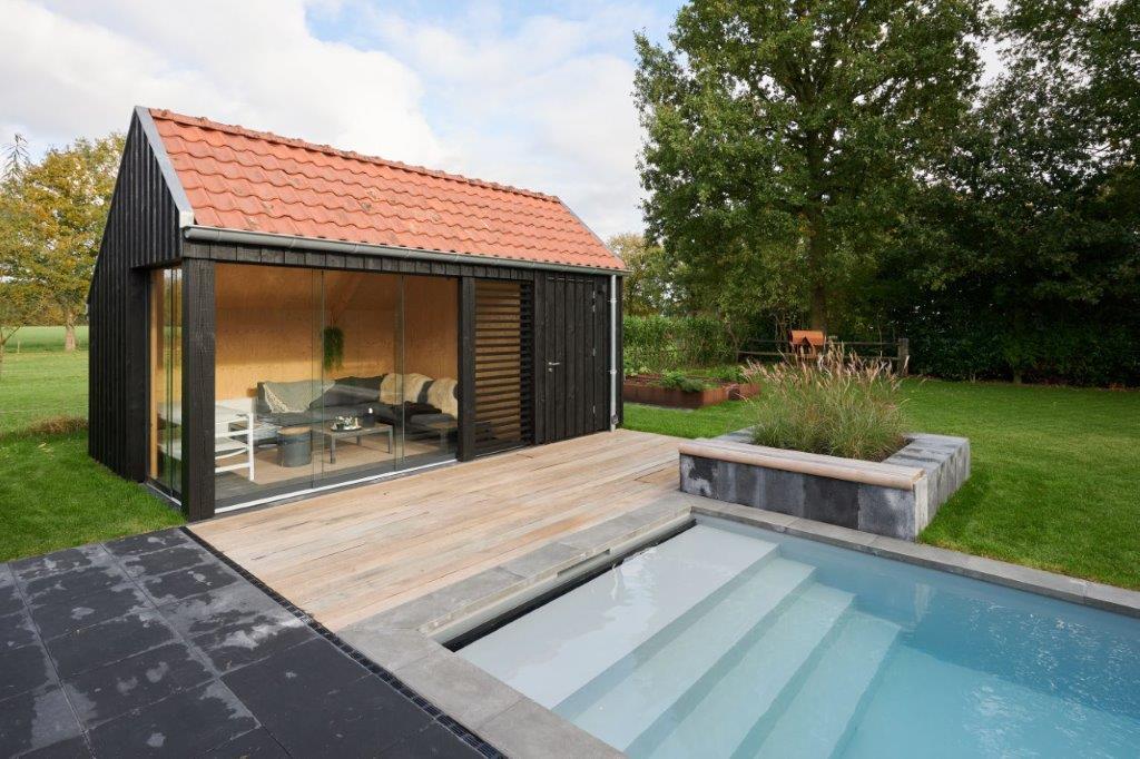 Poolhouse bij het zwembad